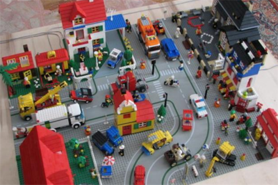 呦呦優(yōu)卡機器人教育