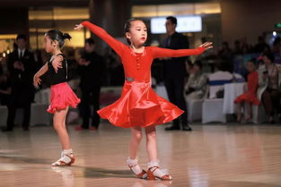 這是什么操作 迪士尼門票免費(fèi)送,還有拍立得掃地機(jī)器人等數(shù)不清的獎(jiǎng)品