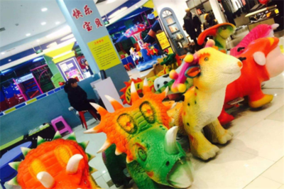 呦呦優卡機器人教育加盟費大概多少錢